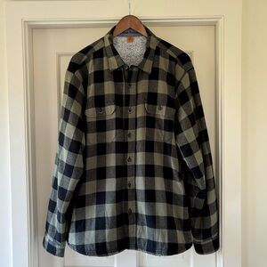 Sherpa-lined Men’s Flannel Button-Down